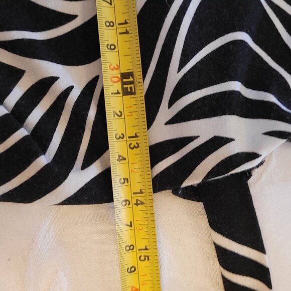 H&M Zebra Print Classic Belted Stretch Dress - Picture 4 of 5